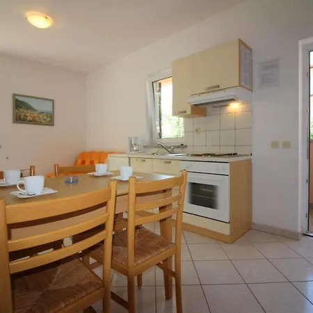 In With One-bedroom 17