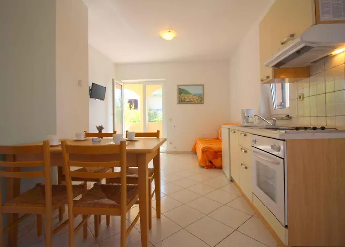 In With One-bedroom 17 Πόρετς