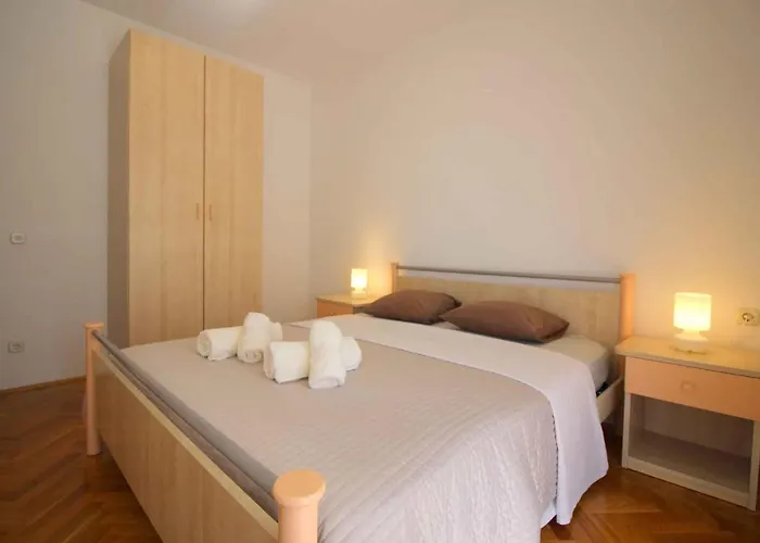 In With One-bedroom 17 Apartman